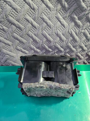 2011-19 INFINITI Q70 Q70L CENTRAL CONSOLE CAP HOLDER OEM - Picture 3 of 6