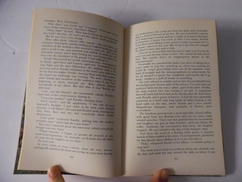 So Far, So Good by Whittaker, Roger & Natalie Whittaker, PB 1986 - Foto 11 di 13