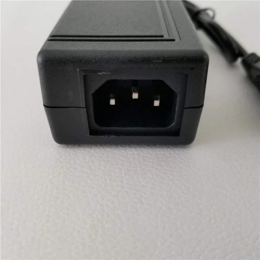 12V + 5V 2.5A AC Power Adapter for 4Pin IDE Hard Drive HDD CD-ROM Converter - Image 4 of 4