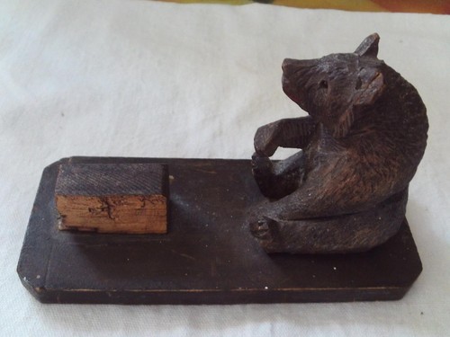 CARVED WOODEN BLACKFOREST HAND CARVED BEAR MATCH BOX HOLDER . M3580