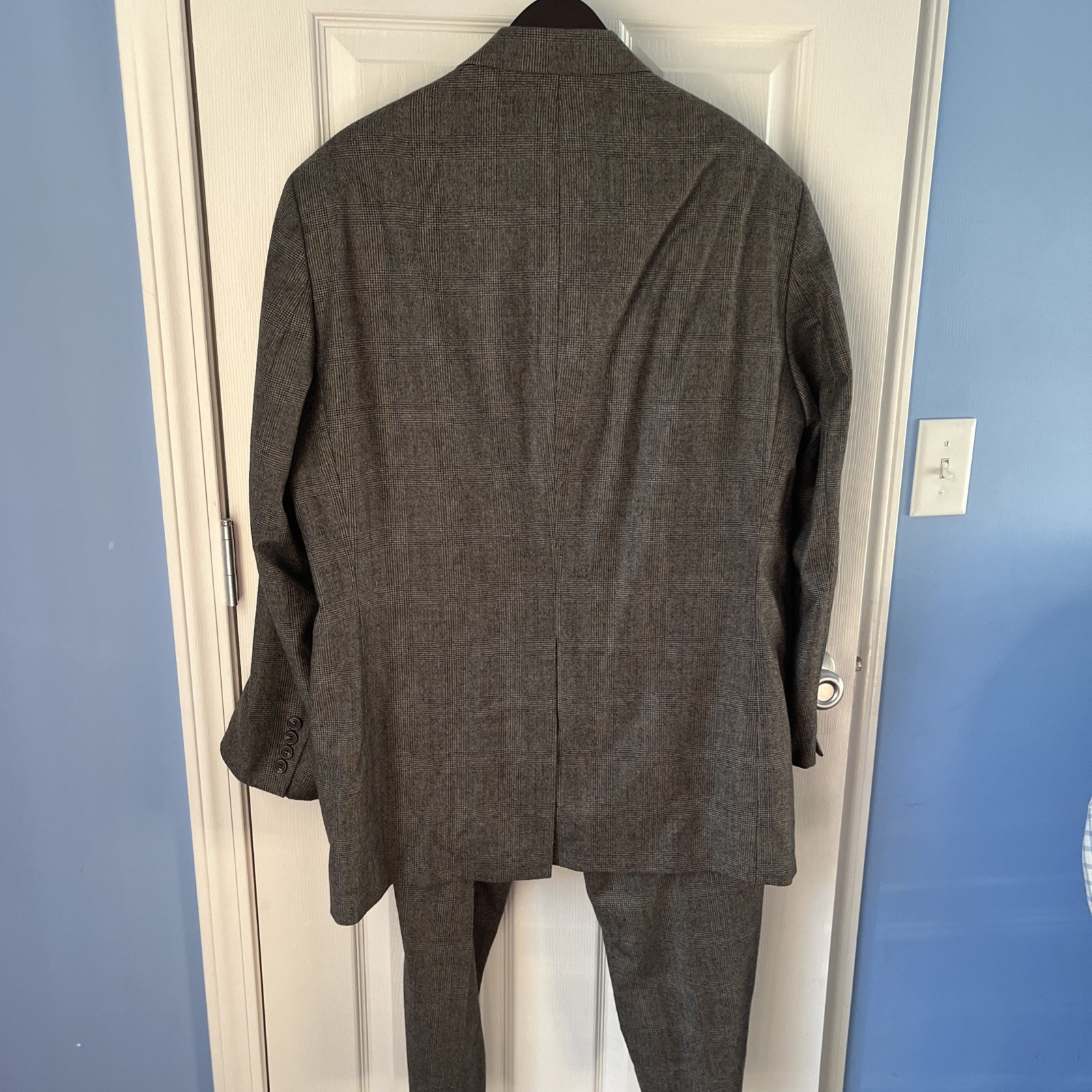 Picture 4 of 22