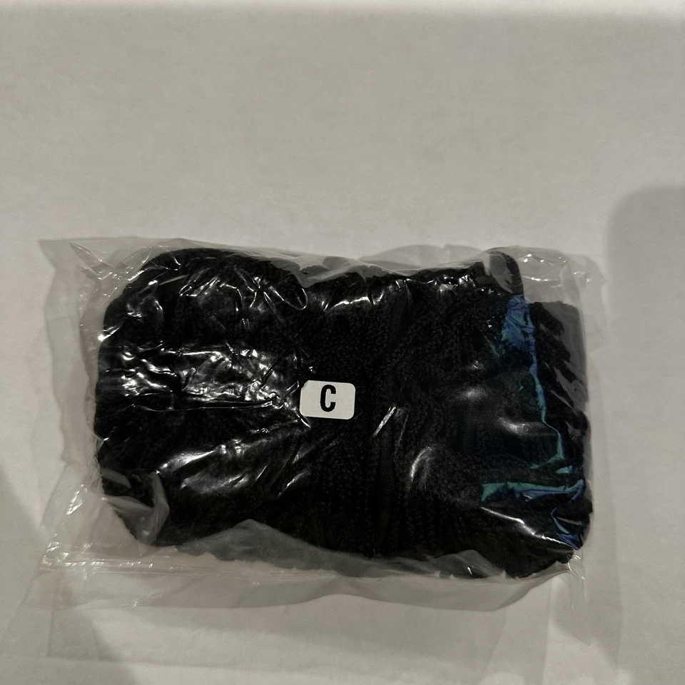 Red de carga vertical Chevrolet Trax 2024 42827175 negra genuina OEM GM Foto 2 de 4