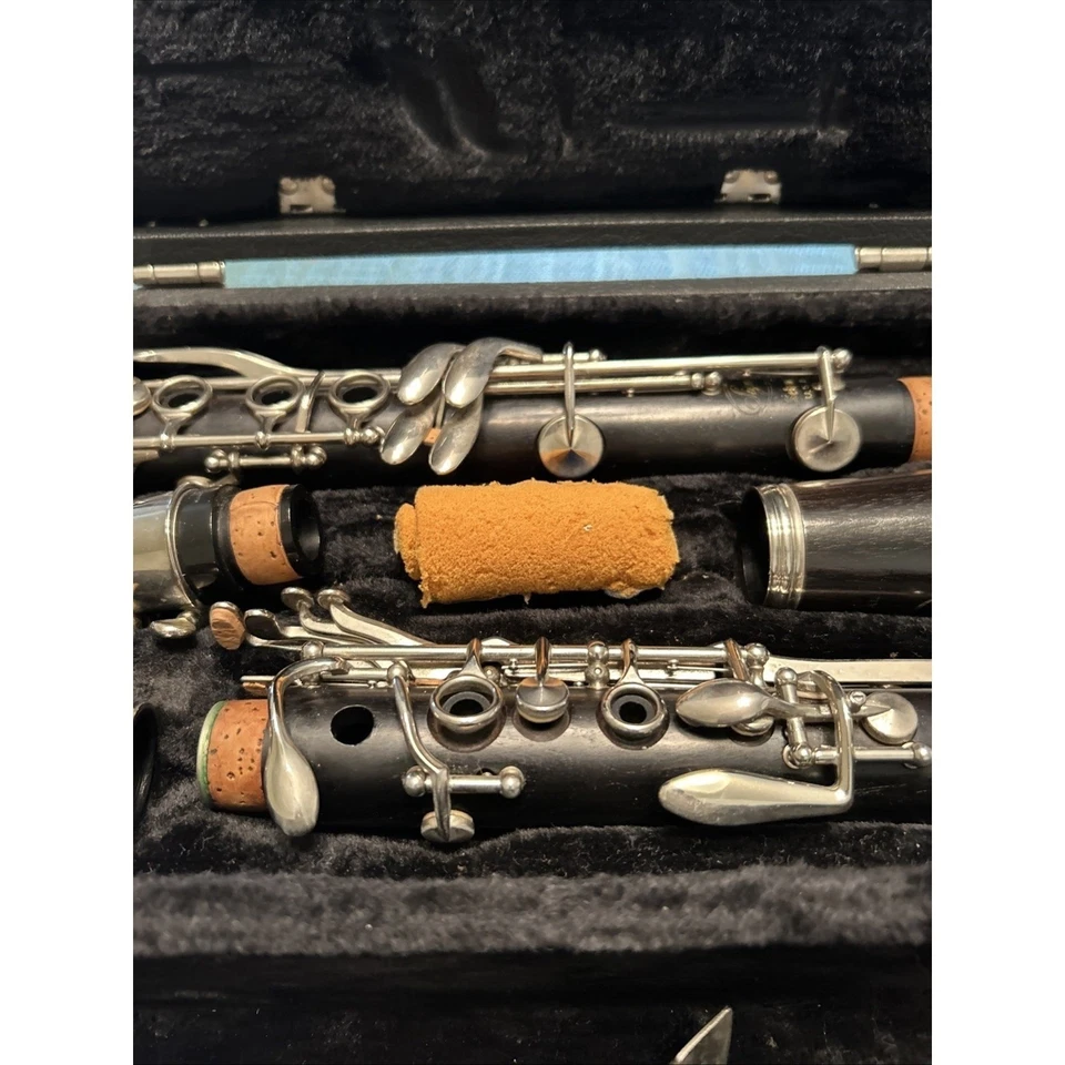 Clarinete Selmer Signet 100 Madera Bb, Almohadillas Nuevas, Como Nuevo, Boquilla HS*, Foto 3 de 4
