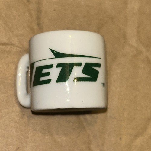 New York Jets Vintage NFL Football Mini Mug 1.25" Gumball Prize Helmet Logo - Picture 2 of 3