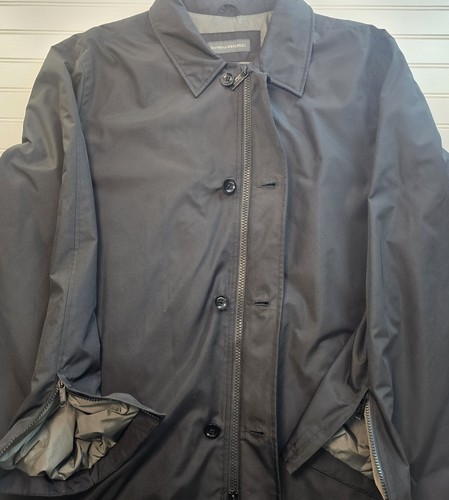Banana Republic Mens Coat- Water Resistant -Size XL 100% Polyester And Nylon - Picture 7 of 17