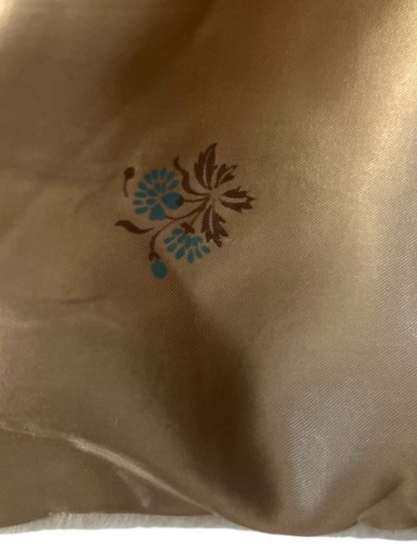 Vintage Mid-Century Fur Stole – Printed Satin Lining – Blonde Wrap Cape (Coarse - Picture 5 of 5