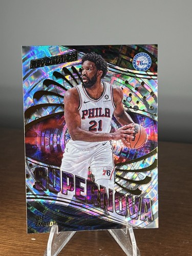 2024-25 Panini Revolution Joel Embiid Supernova #15 Fractal 76ers - Bild 1 von 2