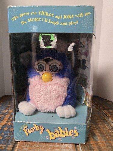 Giocattolo elettronico vintage Furby Babies blu rosa nuovo con scatola Tiger 1999 interattivo - Foto 2 di 10