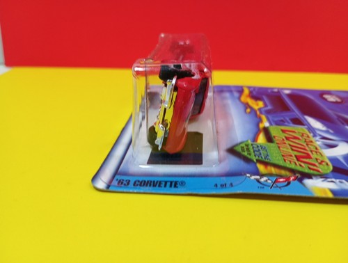 2002 Hot Wheels 1963 Corvette Red #070 Collector 4/4 Sealed 1:64 Diecast Car - Picture 6 of 10