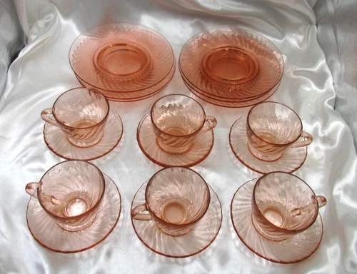 VTG Arcoroc France Rosaline Pink Swirl Luminarc 6 Plates 6 Tea Cups 7 Saucers