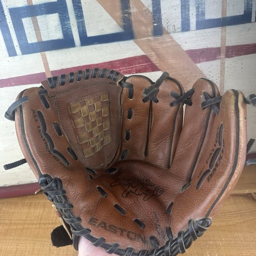 Easton Black Magic Leather BMX 125 Baseball & Softball 12" Glove RHT - Picture 8 of 11