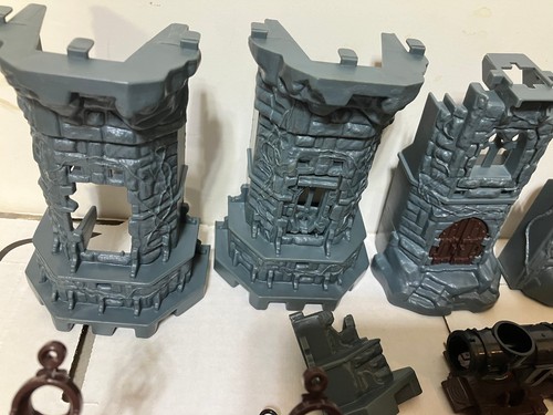 Pressman Weapons & Warriors Castle Combat Set Game Incomplete READ - Picture 22 of 23