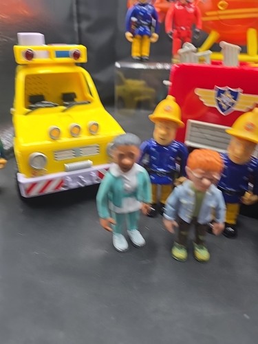 Fireman Sam Push Along Vehicles Incs Mountain Rescue Jeep, Fire Engine, Figs Et - Picture 5 of 24