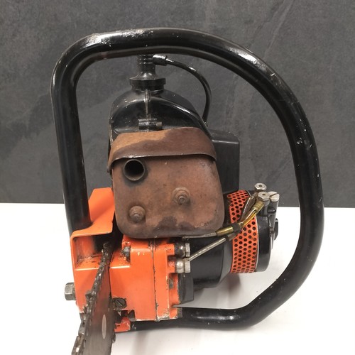 Husqvarna E70 Vintage Professional Chainsaw – Rare 1960s Project Saw - Picture 11 of 17
