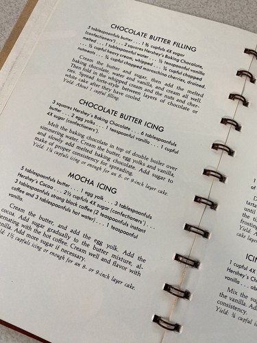 Hersey's 1934 CookBook Copyright 1971 - 13th Print Ed. Vintage Chocolate Recipes - Picture 6 of 9