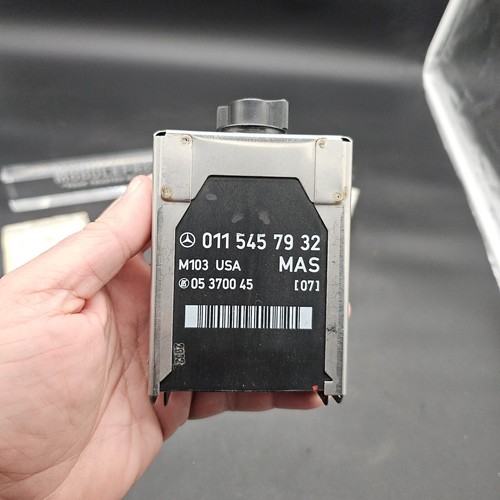 1990 - 1992 Mercedes R129 300SL 500SL MAS Control Diagnostic Module 0115457932 - Picture 2 of 16