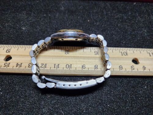Citizen Quartz Watch Set Man/Woman Matched Set Works Runs Keeps Time Day Date - Picture 2 of 5
