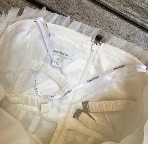 Donna Morgan Sleeveless Layered White Dress Size 4 - Picture 5 of 7
