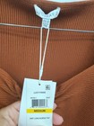 Foto 10 di 12