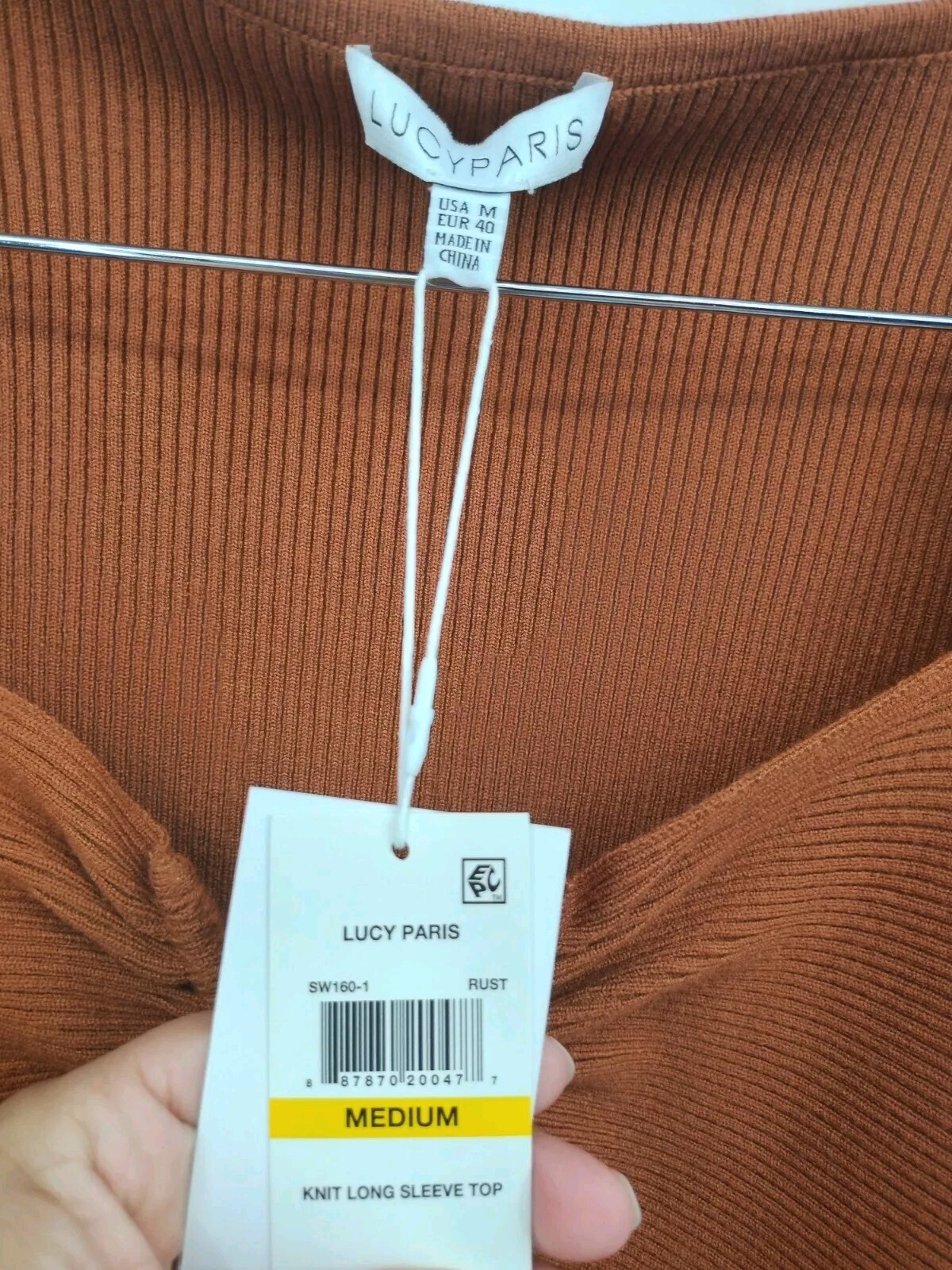 Foto 10 di 12