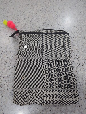 Pura Vida Clutch Handbag Fold Over Cosmetic Travel Bag Pouch EUC