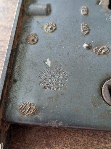 Antique Russel & Erwin Mortise Lock With 5 3/8” Decorative Door Plate 1889 - Picture 5 of 6