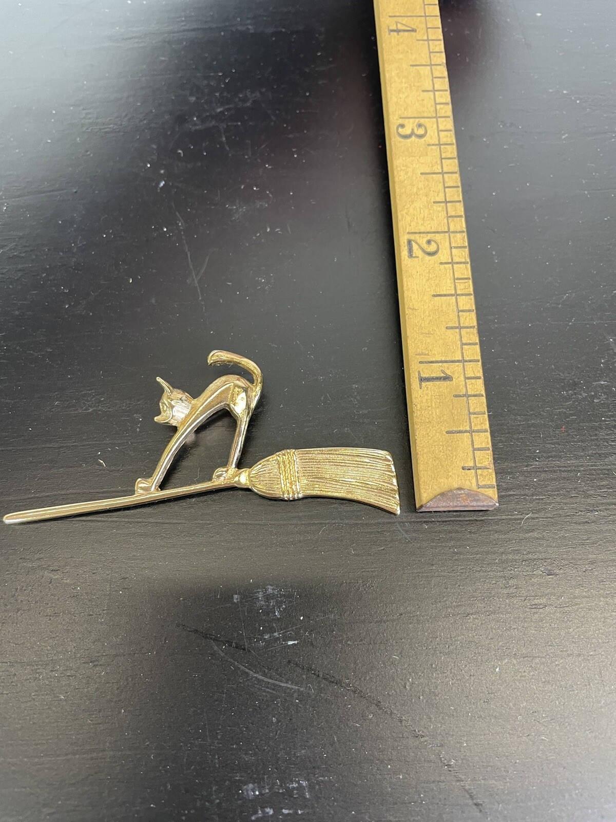 Picture 3 of 12