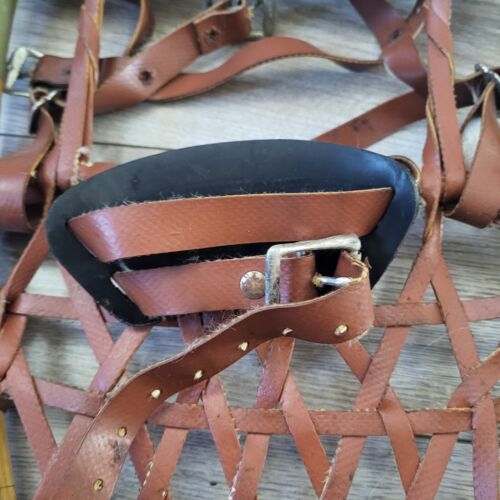 IVERSON SNOW SHOES 11X32 WOOD LEATHER BINDINGS CABIN DECOR WALL HANGER UNTESTED - Picture 15 of 24