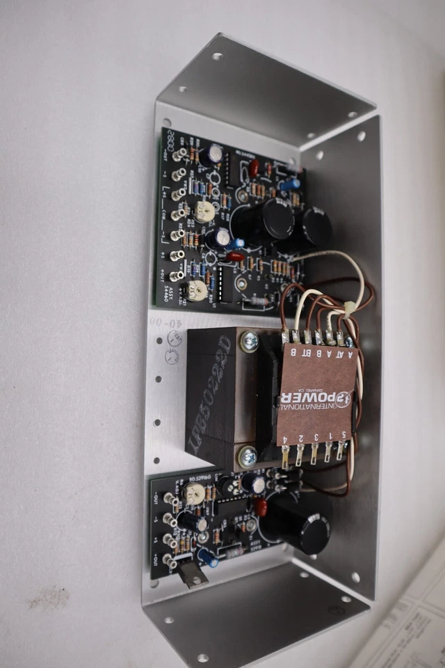 NEW IN BOX International Power IHBAA-40W  Triple Out Power Supply STOCK H1010 - Image 3 of 4