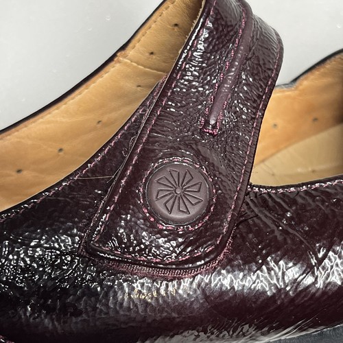 Clarks Artisan Unstructured Womens Burgundy Mary Jane Shoes Sz 10 Patent Leather - Picture 4 of 12