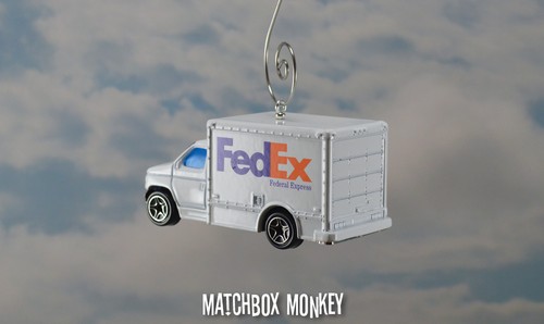 Fed Ex Custom Christmas Ornament 1/64 Federal Express Delivery Truck USPS UPS - Picture 7 of 7