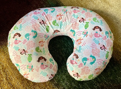 Boppy Pillow, For Feeding, Propping, Tummy Time, Sitting. Great Condition.