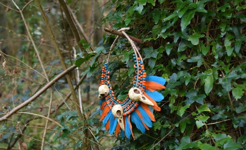 Survivor TV Show Season 45 Immunity Necklace Prop Replica - Picture 6 of 7