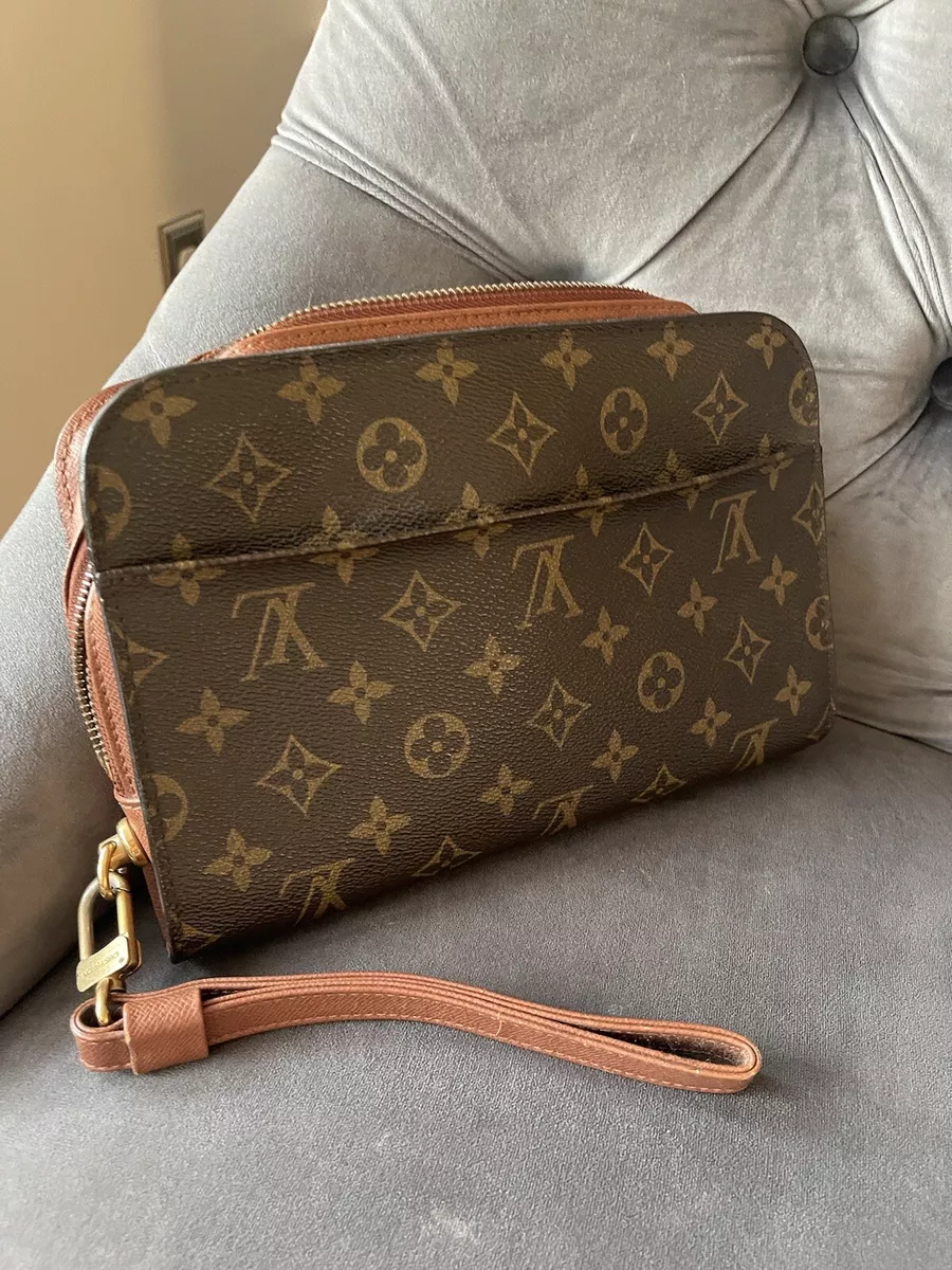 Louis Vuitton Monogram Clutch