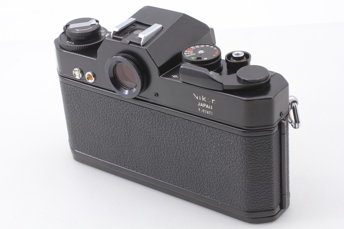 フィルムカメラ Nikon Nikomat EL + Auto Nikkor 28mm F3.5 Opt