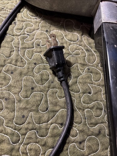 C. Palmer Mfg. Electric Belgian Iron Model 1110T 800 Watts USA Heats Up! Vintage - Picture 9 of 14