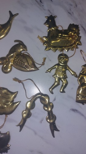 12 VINTAGE CHRISTMAS ORNAMENTS 3D METAL Tin Gold Tone 12 DAYS OF CHRISTMAS See  - Picture 5 of 8