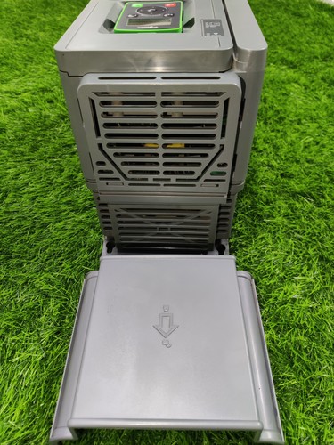 SCHNEIDER ELECTRIC ALTIVAR 610 ATV610D15N4 AC DRIVE VFD 15 KW ( 20 HP ) 50/60 HZ - Picture 21 of 24