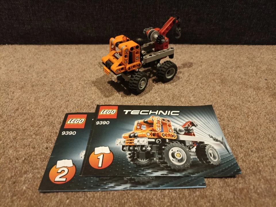 LEGO Technic 9390 Mini Tow Truck, photo 1 of 4