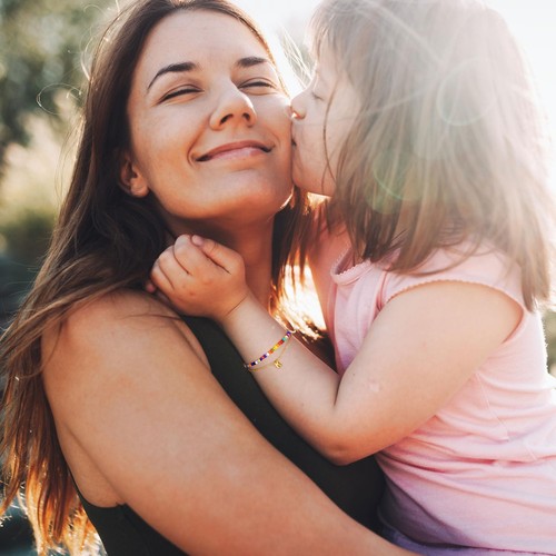 Initial Bracelets for Women Gifts - 18K Gold Letter W Initial Bracelet Dainty Go - Picture 5 of 7