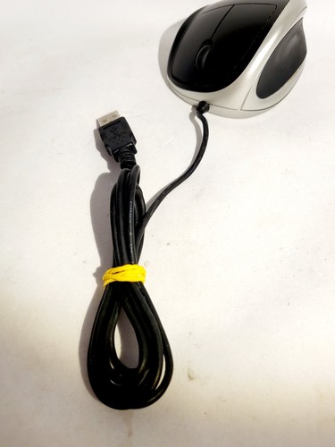 Used Goldtouch KOV-GTM-R Mouse, Right Handed USB - Picture 4 of 5