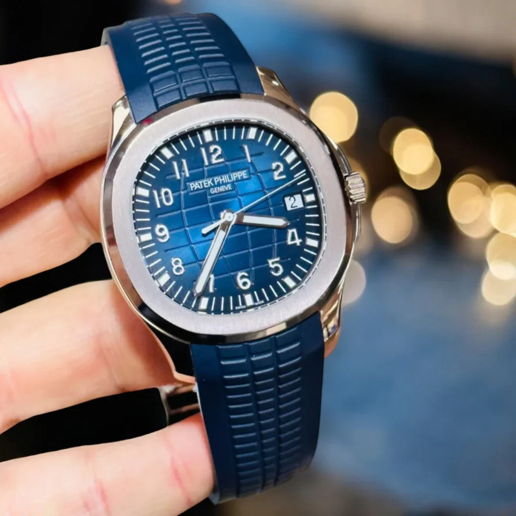 PATEK PHILIPPE アクアノート5168G ブルーストラップ 2本 Patek 5168g | 2022 Aquanaut | White Gold | 5168G-001