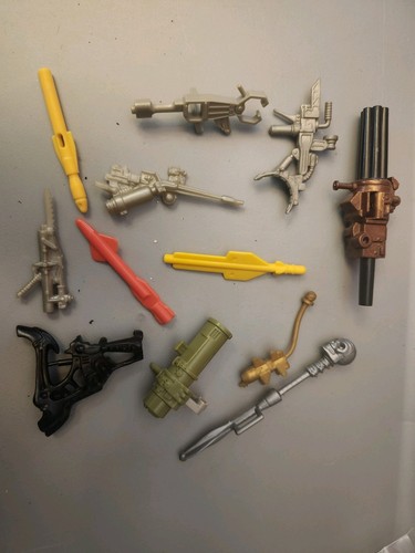 1992 Kenner Aliens Space Marines Predator Weapon and Accessory Lot