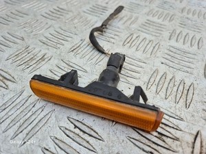 BMW 7 E38 Kotflügelblinker vorne rechts 83602031 2.80 Petrol 142kw 32744913