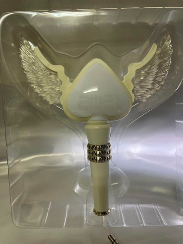 2NE1 Official Light Stick Live Spade Wing Tour Penlight Silver w/ Box No battery - Picture 2 of 2