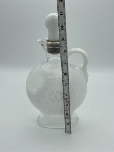 VTG Jim Beam White Opalescent Glass Whiskey Liquor Decanter w/Cork Stopper Ch3 - Picture 5 of 7