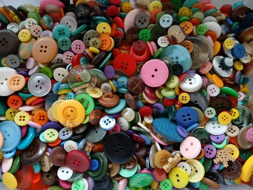 1000 Sewing Buttons: Assorted Mix of New and Vintage - Picture 10 of 14