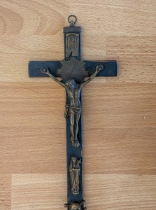 Dramatic tension in the royal hunt of the sun essay image