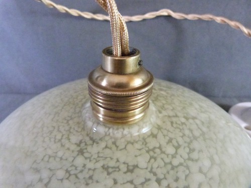 French vintage Clichy glass globe lampshade, with fixing material Ø 7.5" - Picture 3 of 10