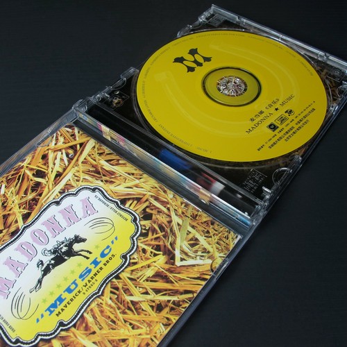 Madonna - Music 麦当娜 音乐 CHINA Import CD #0707 - Picture 3 of 7